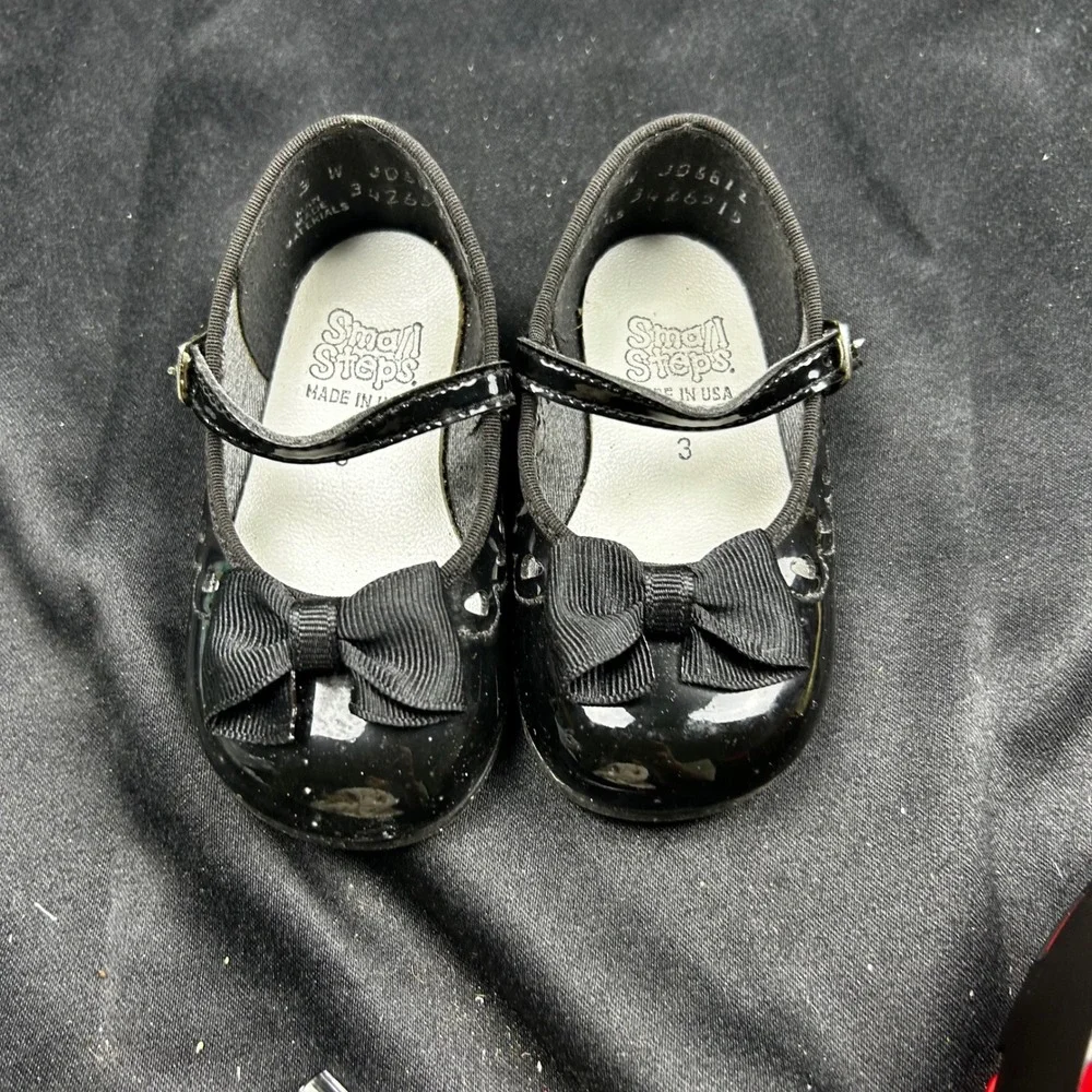Small Steps Baby Girls Black Patent Mary Jane Dress Shoes Bow Heart Size 3 W